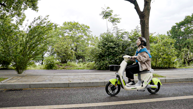 用戶正在騎共享電單車(chē)
